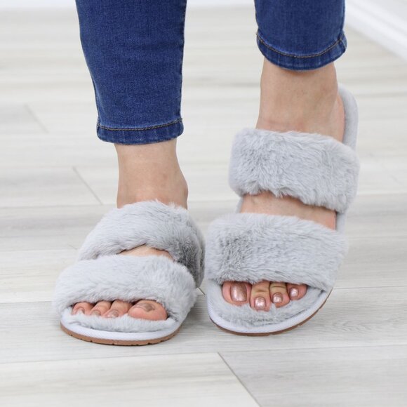 Grey Puff Fuzzy Furry Fluffy Slip On Plush Slippers Double Strap - Picture 1 of 13
